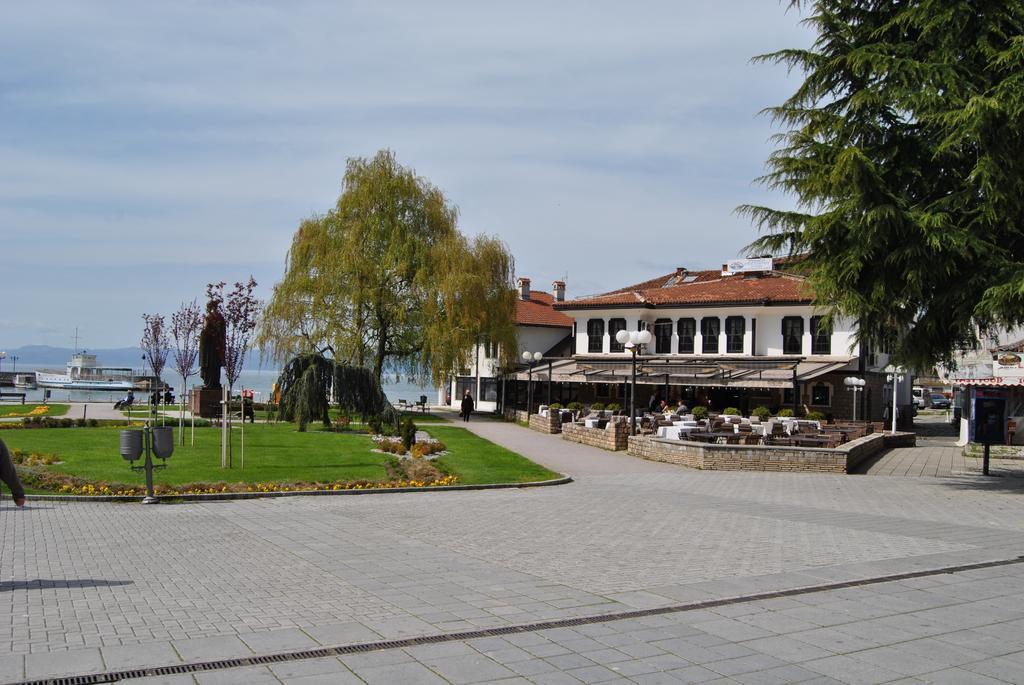 La Piazza Appartement Ohrid Buitenkant foto